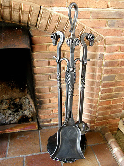 Ram's Head 3 Piece Companion Set
